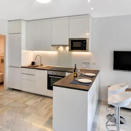Lovely Frontline Apartment *